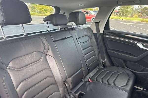 2024 Volkswagen Touareg 170TDI RC