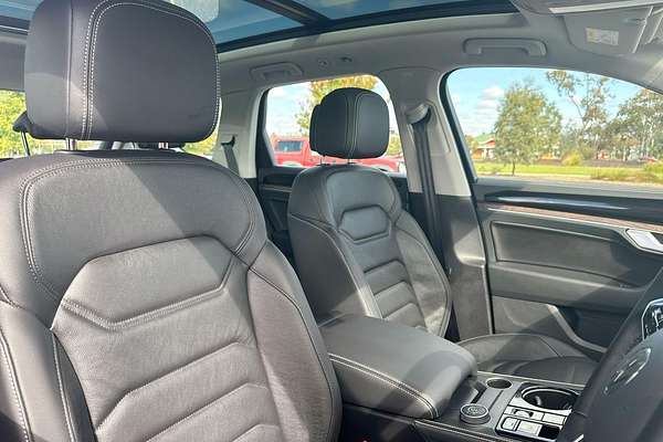 2024 Volkswagen Touareg 170TDI RC