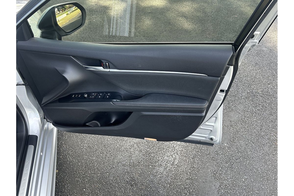2020 Toyota Camry SL