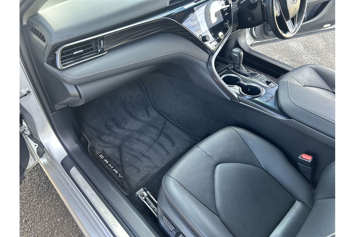 2020 Toyota Camry SL