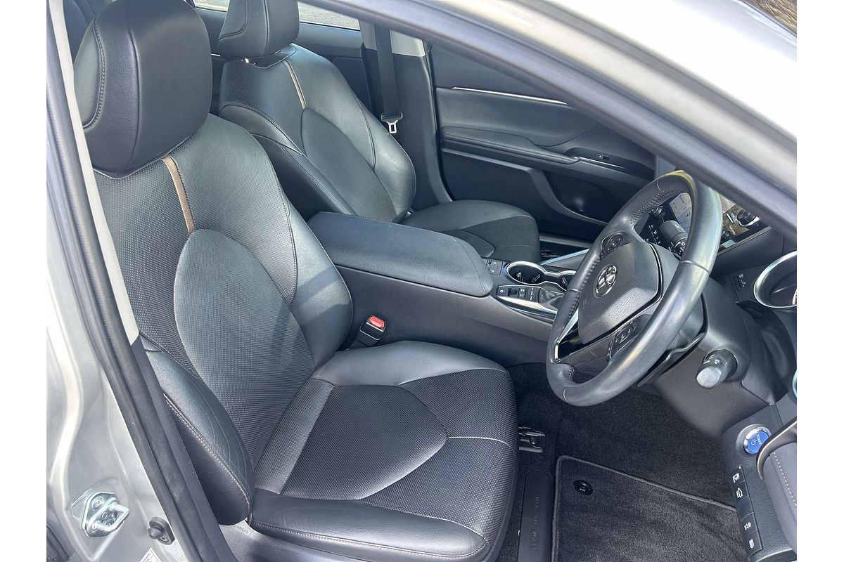 2020 Toyota Camry SL