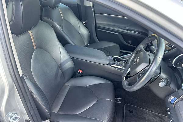 2020 Toyota Camry SL