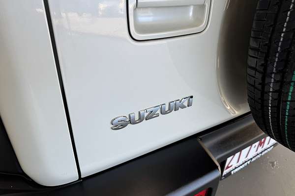 2022 Suzuki Jimny GLX GJ