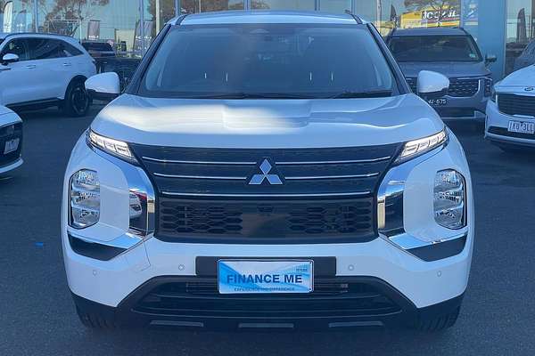 2022 Mitsubishi Outlander ES ZM