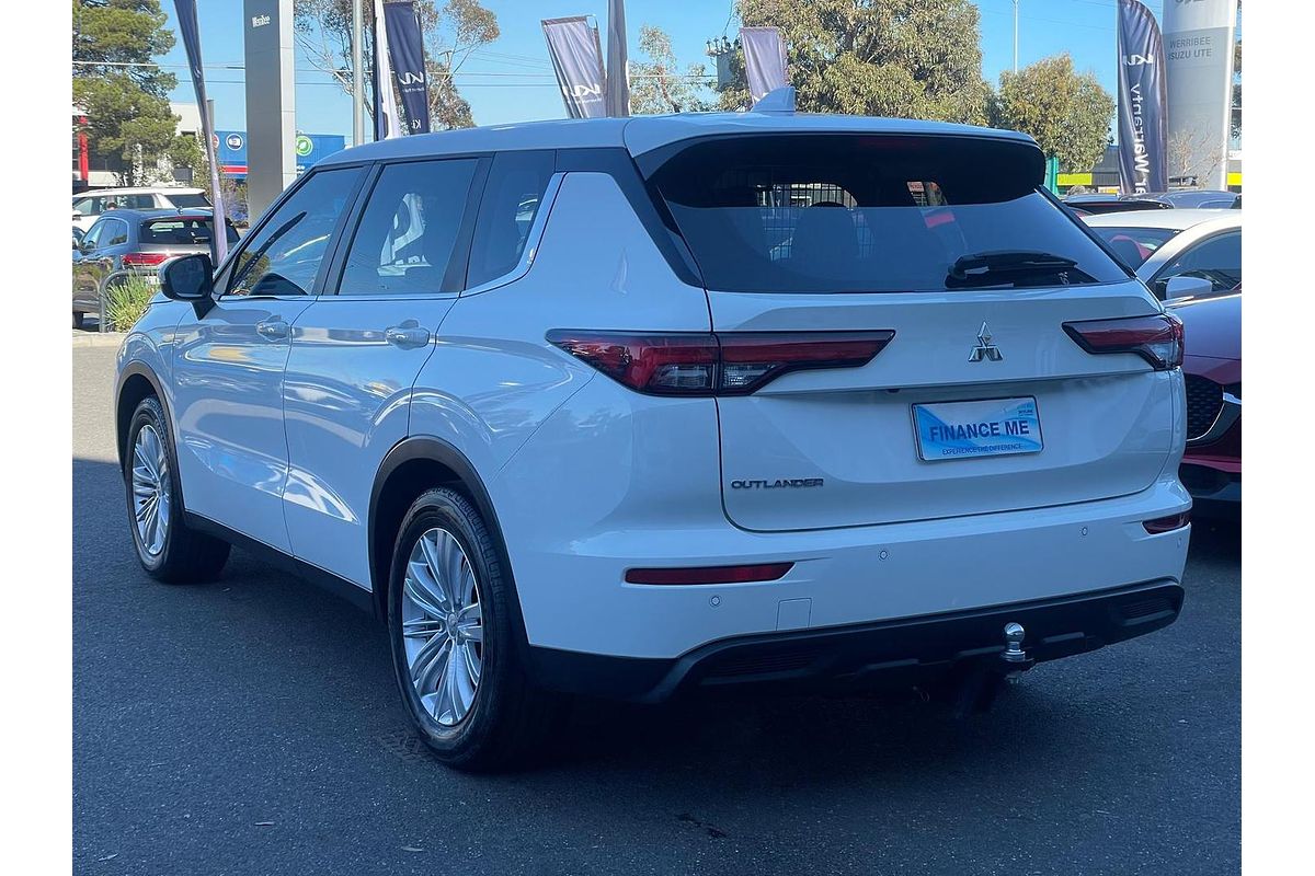 2022 Mitsubishi Outlander ES ZM