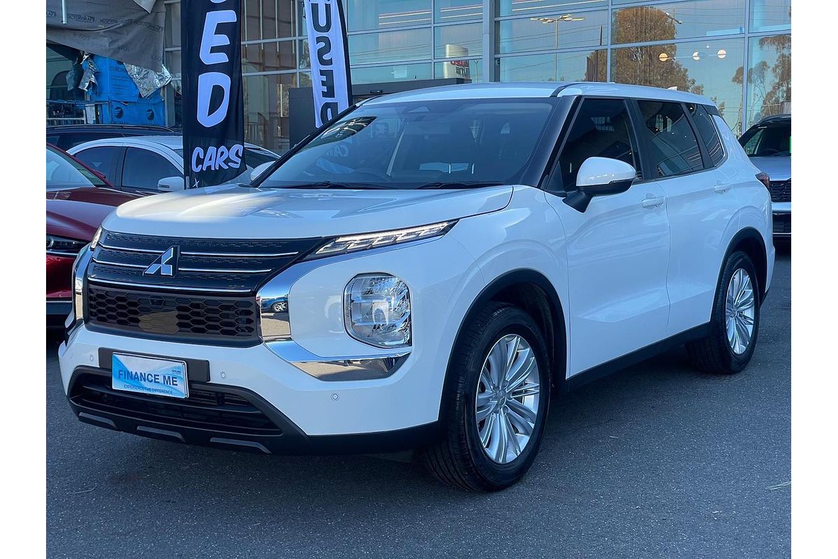 2022 Mitsubishi Outlander ES ZM
