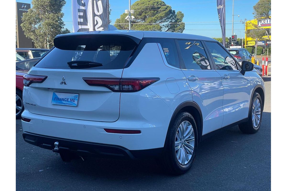 2022 Mitsubishi Outlander ES ZM