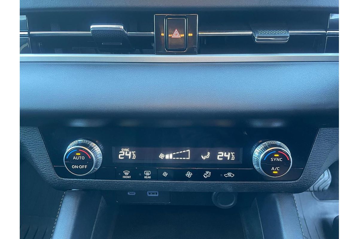 2022 Mitsubishi Outlander ES ZM