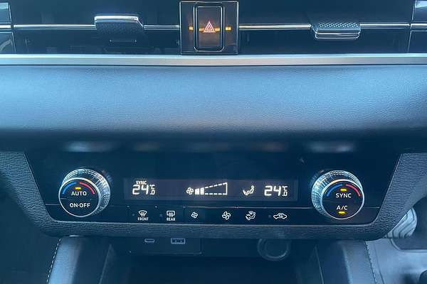 2022 Mitsubishi Outlander ES ZM