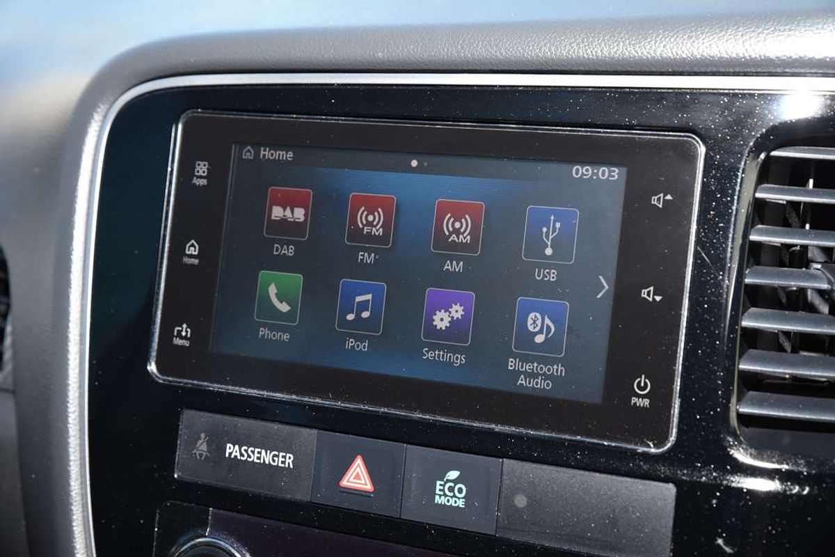 2017 Mitsubishi OUTLANDER ES ZL