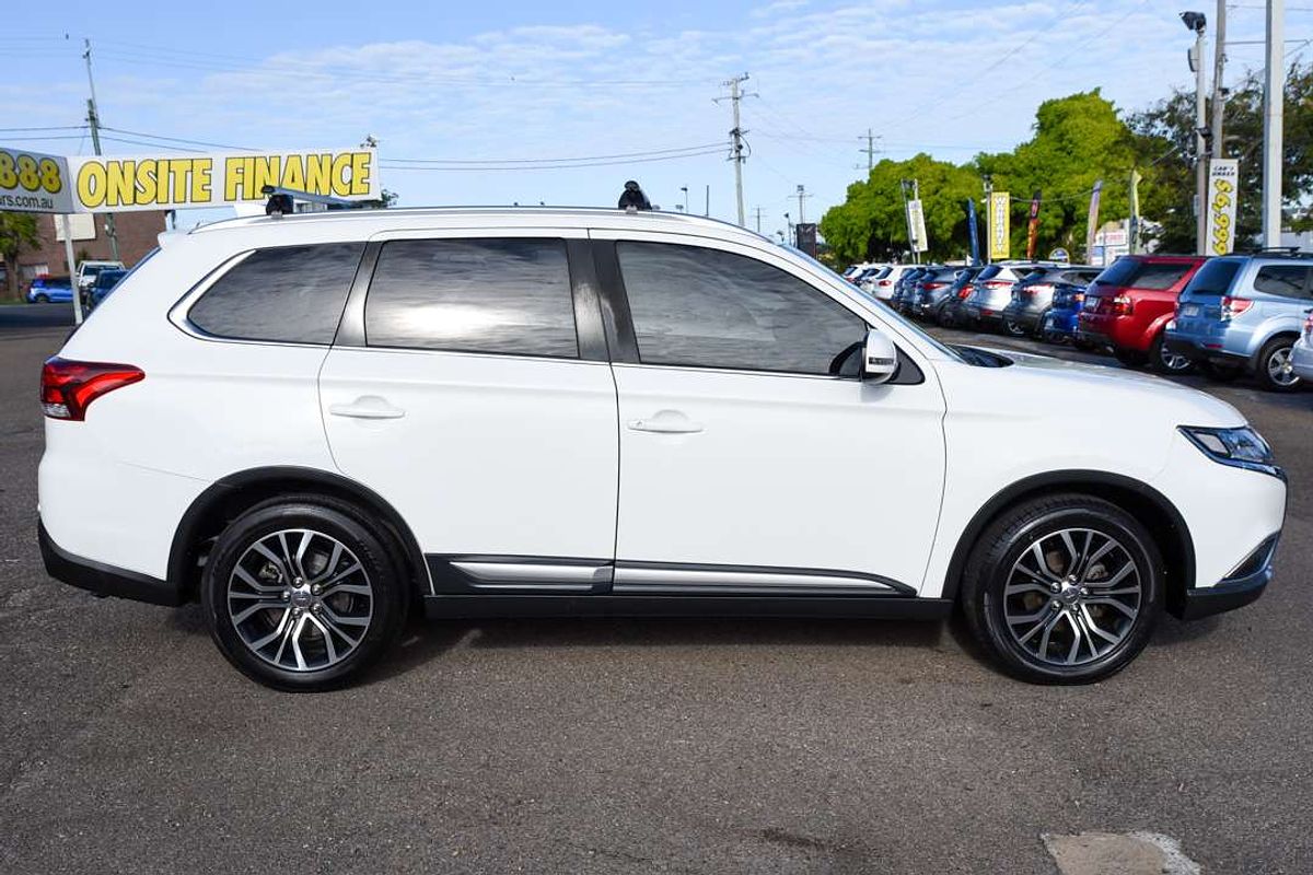 2017 Mitsubishi OUTLANDER ES ZL