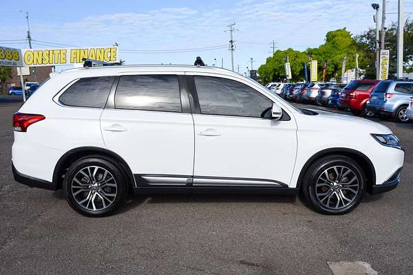 2017 Mitsubishi OUTLANDER ES ZL