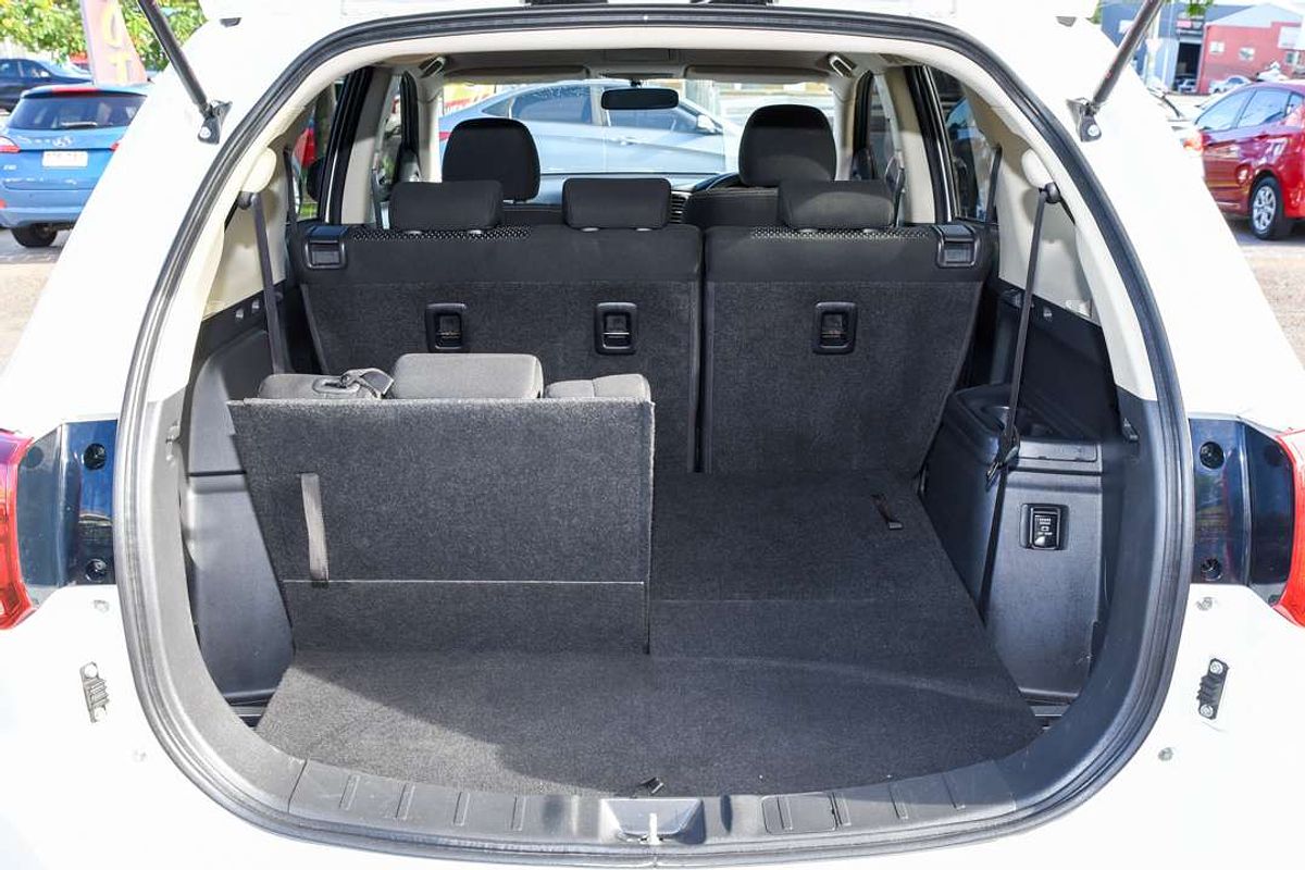 2017 Mitsubishi OUTLANDER ES ZL