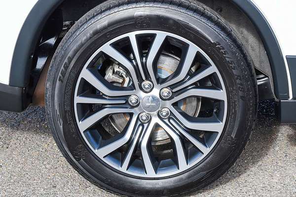 2017 Mitsubishi OUTLANDER ES ZL