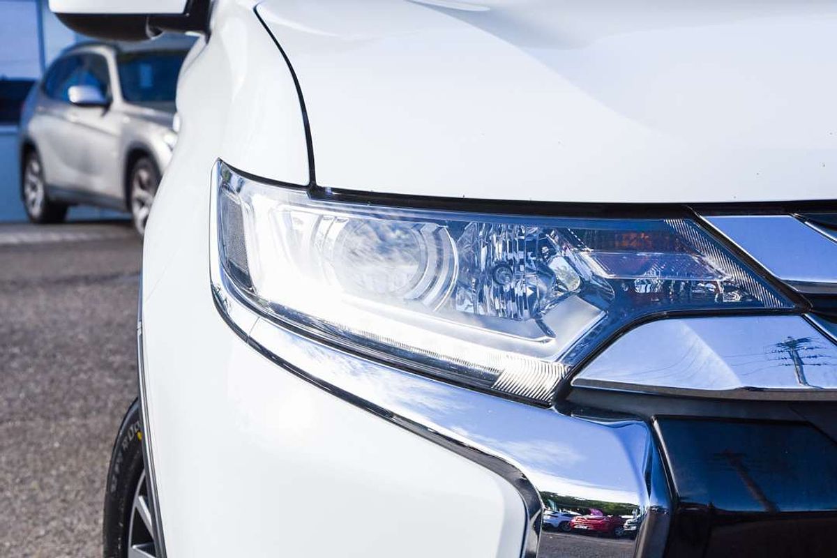 2017 Mitsubishi OUTLANDER ES ZL