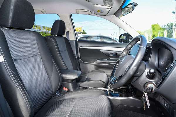 2017 Mitsubishi OUTLANDER ES ZL