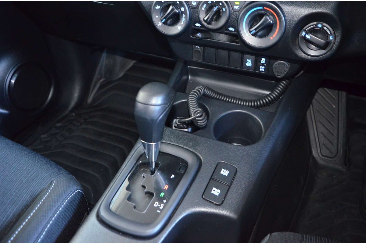 2020 Toyota Hilux SR GUN126R 4X4