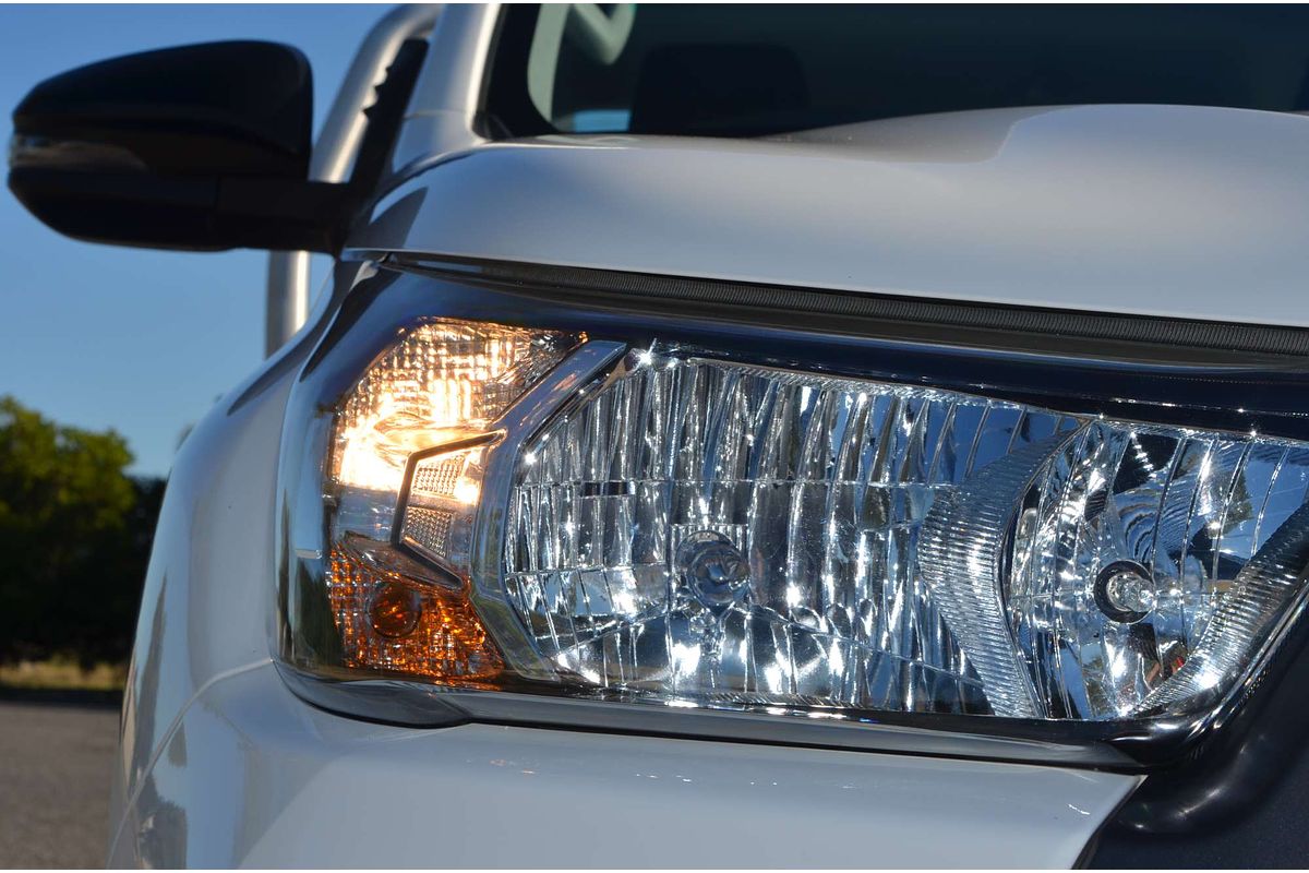 2020 Toyota Hilux SR GUN126R 4X4