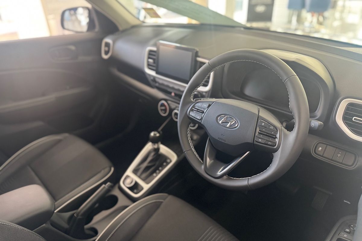 2024 Hyundai Venue Active QX.V5