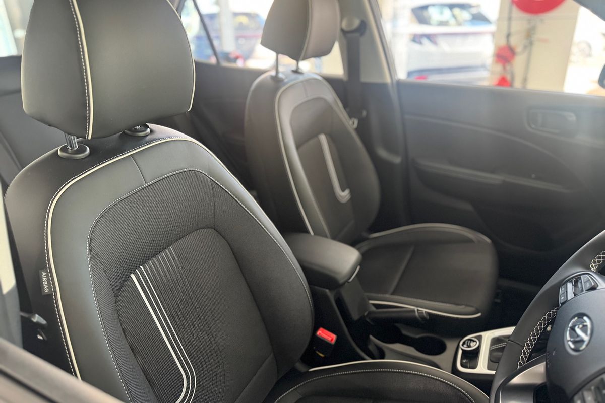 2024 Hyundai Venue Active QX.V5