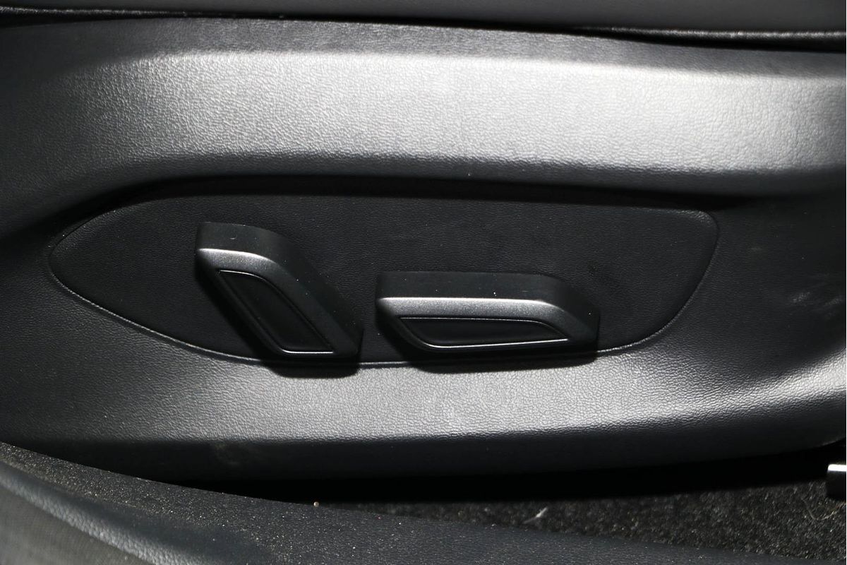 2024 MG MG5 Essence