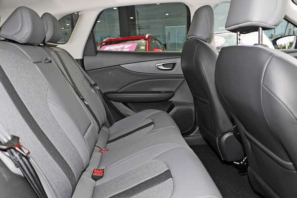2025 MG MGS5 EV Essence 62 ZS3EM