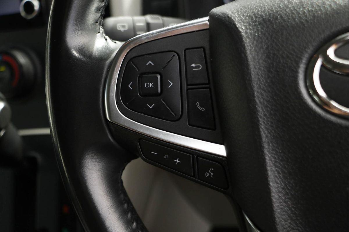 2022 Toyota Hiace GDH300R LWB