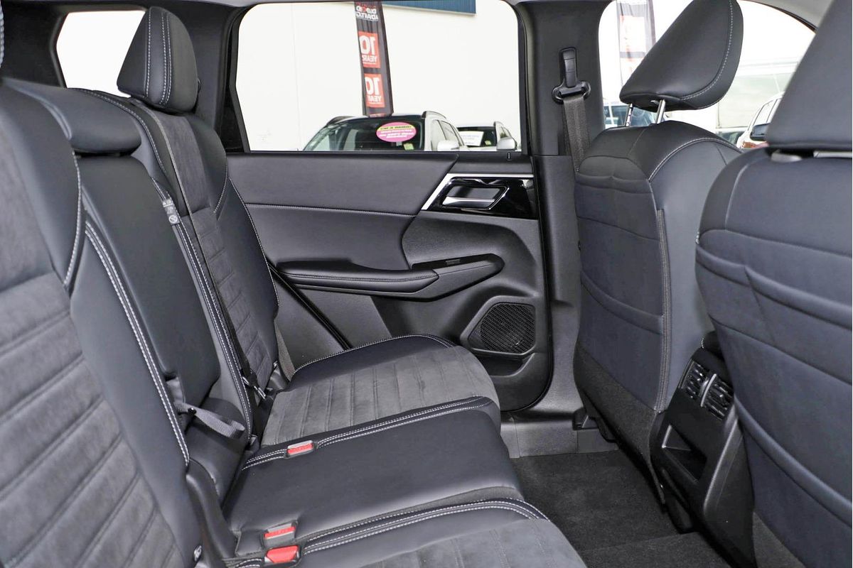 2024 Mitsubishi Outlander Aspire ZM