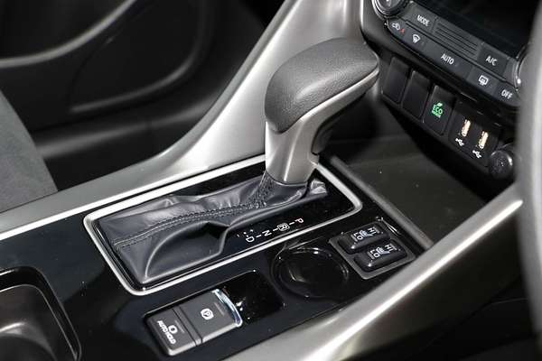 2024 Mitsubishi Eclipse Cross Black Edition YB