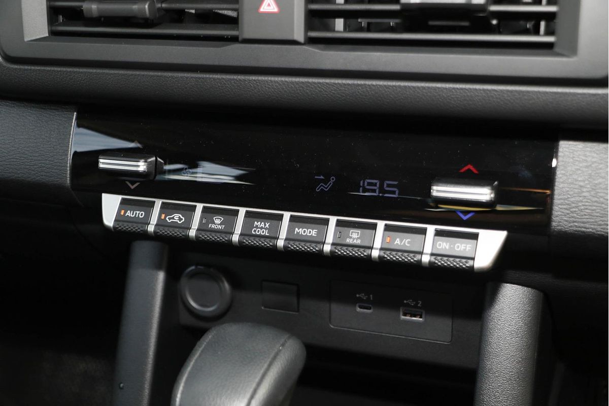 2024 Mitsubishi Triton GLX MV 4X4