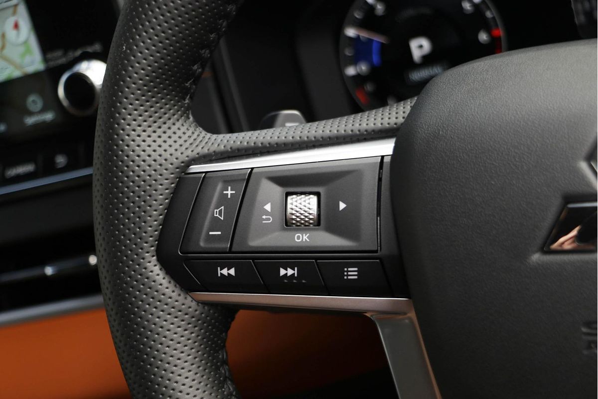 2024 Mitsubishi Outlander Exceed Tourer ZM