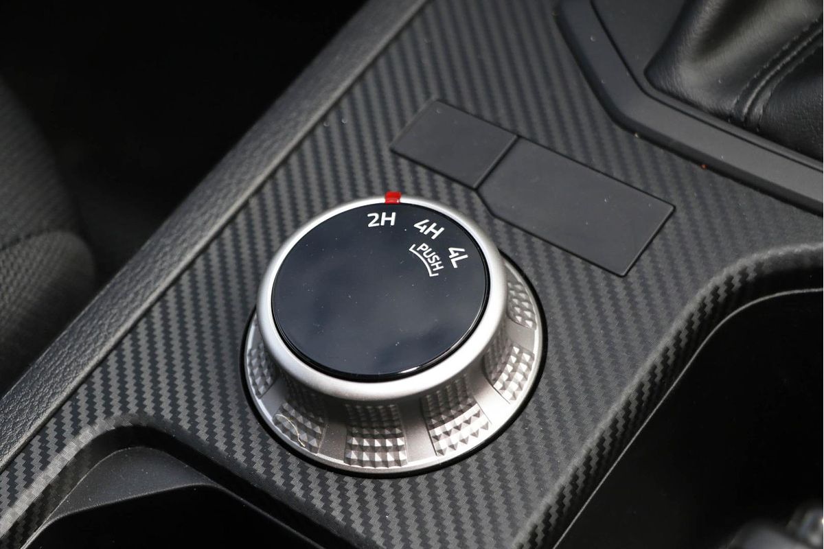 2024 Mitsubishi Triton GLX MV 4X4