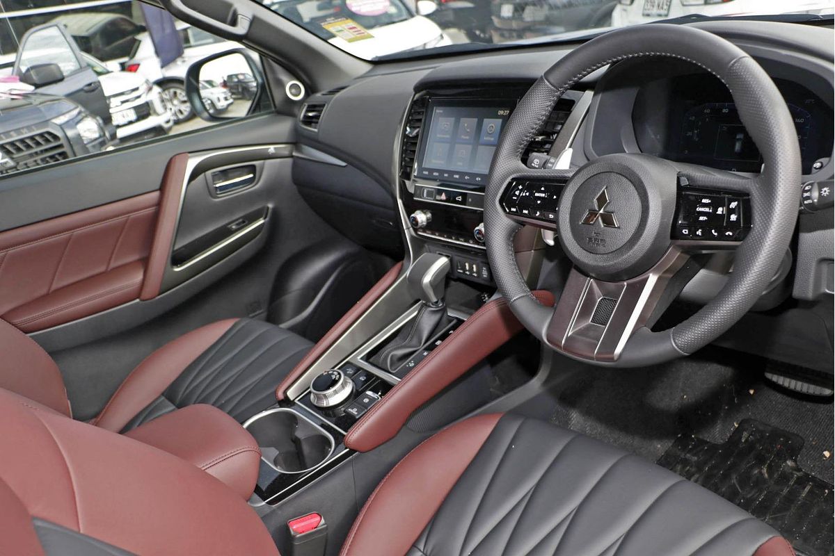 2024 Mitsubishi Pajero Sport GSR QF
