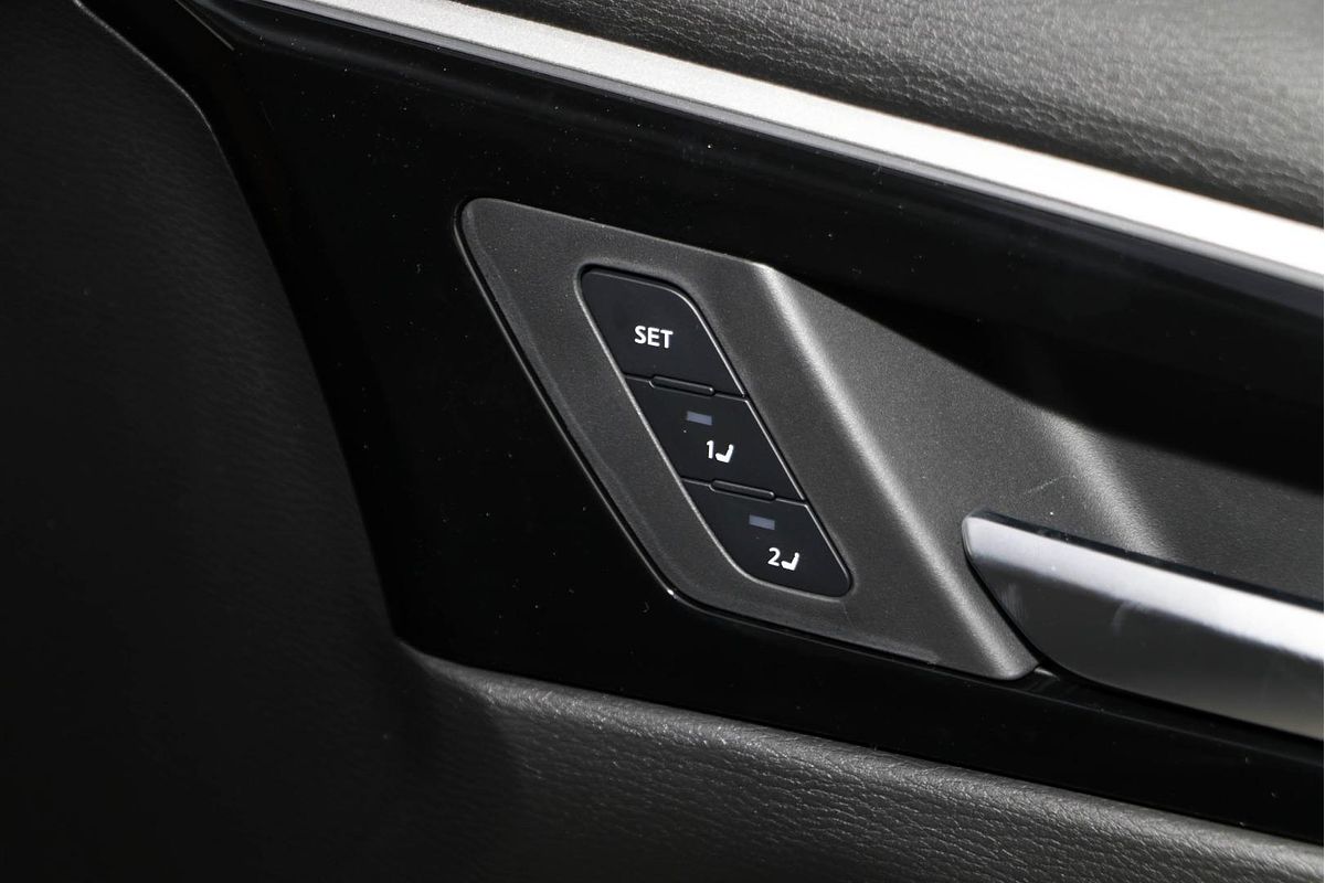 2024 Mitsubishi Outlander Exceed Tourer ZM