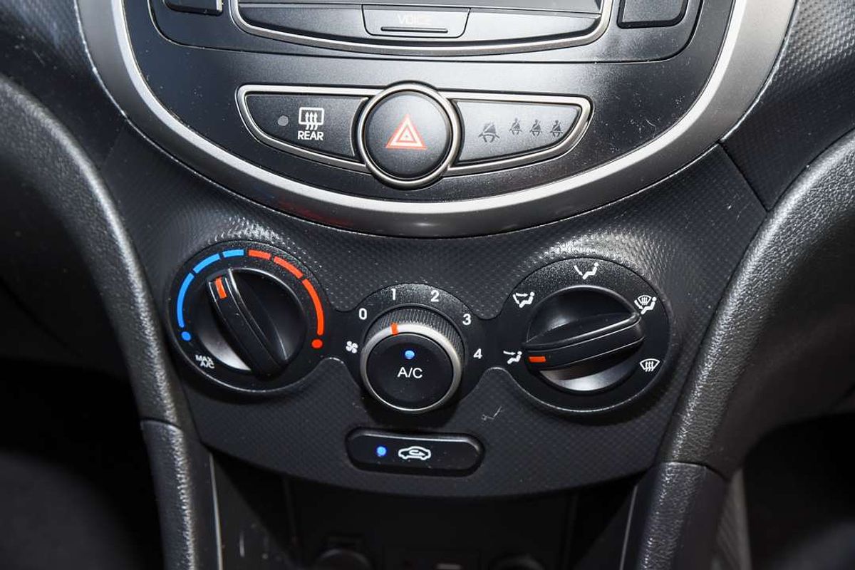 2018 Hyundai Accent Sport RB6