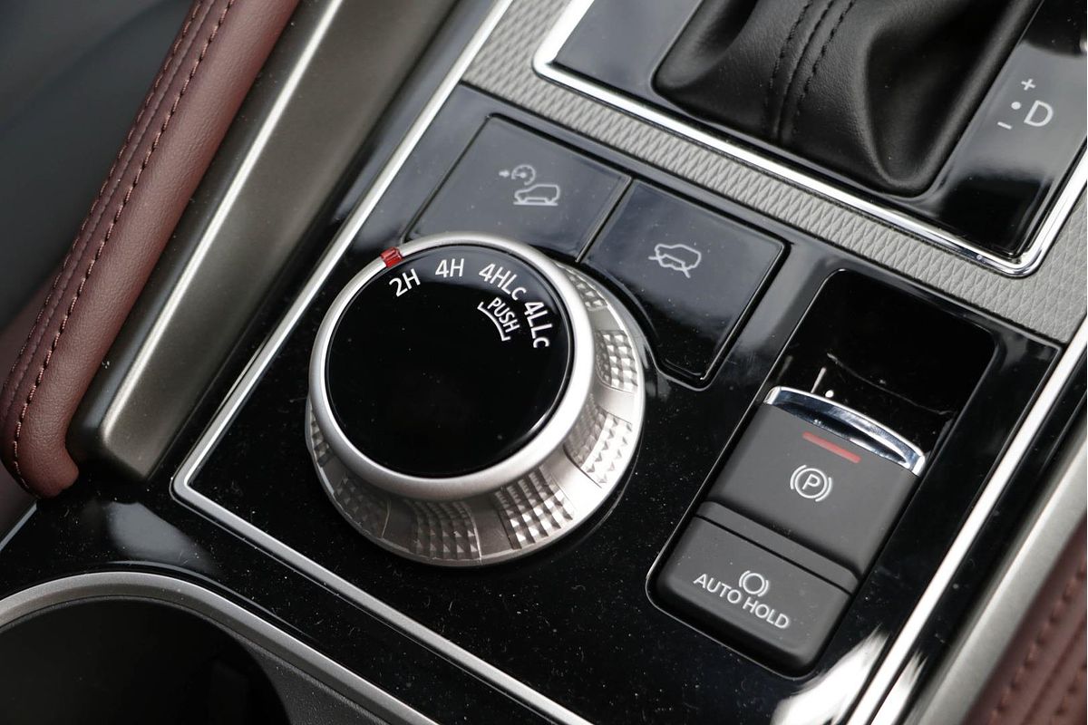 2024 Mitsubishi Pajero Sport GSR QF