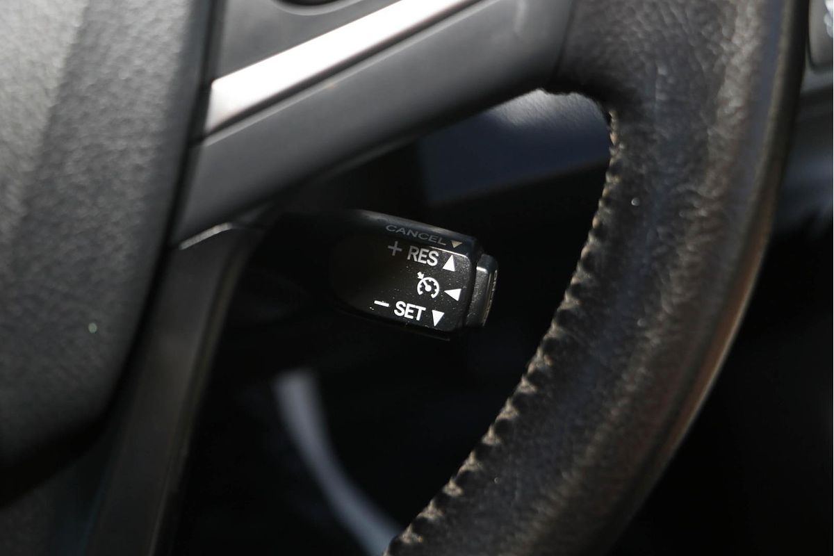 2016 Toyota Camry Atara SL ASV50R