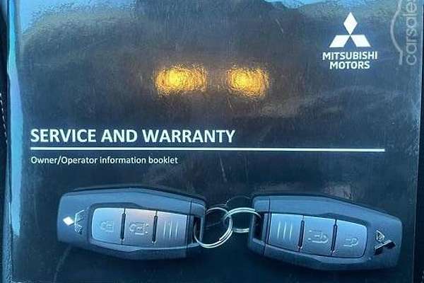 2022 Mitsubishi Outlander ES ZM