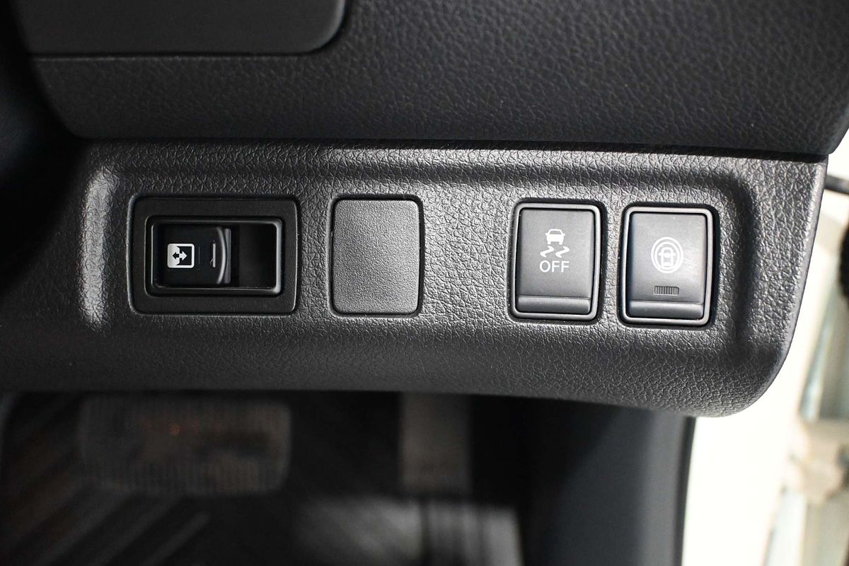 2023 Nissan Navara PRO-4X Warrior D23 4X4