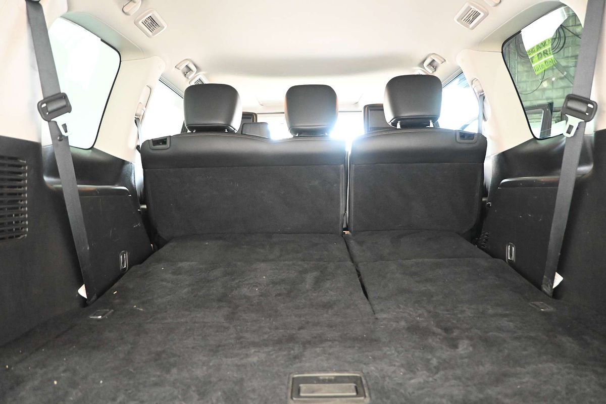 2022 Nissan Patrol Ti-L Y62