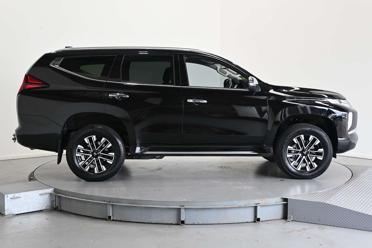 2021 Mitsubishi Pajero Sport GLS QF