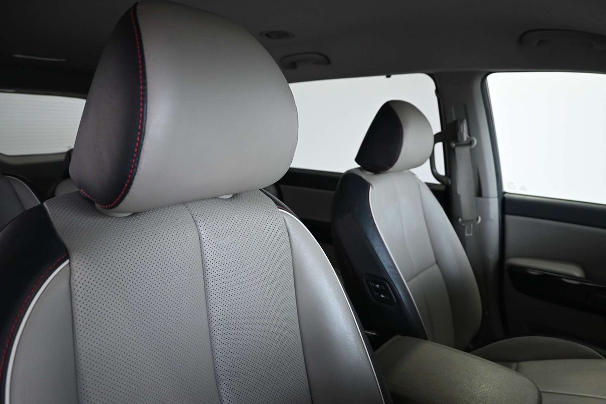 2020 Kia Carnival Platinum YP