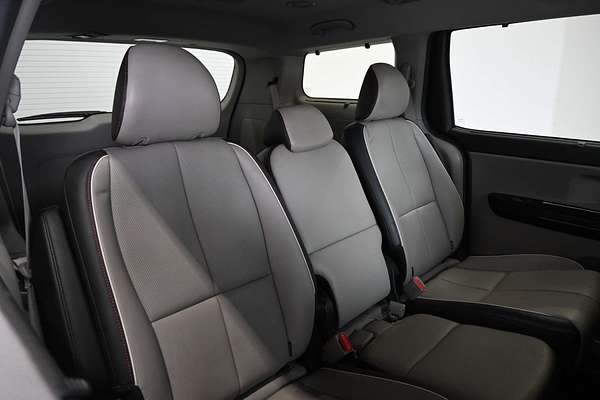 2020 Kia Carnival Platinum YP