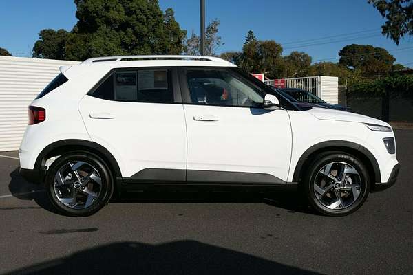2025 Hyundai Venue Elite QX.V5