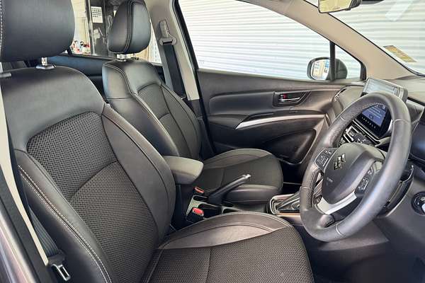 2023 Suzuki S-Cross JYB