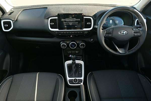 2024 Hyundai Venue Elite QX.V5