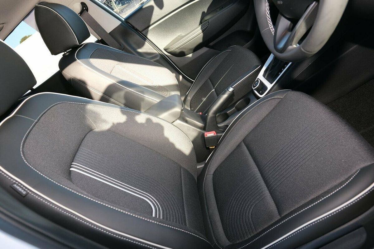 2025 Hyundai Venue Elite QX.V5