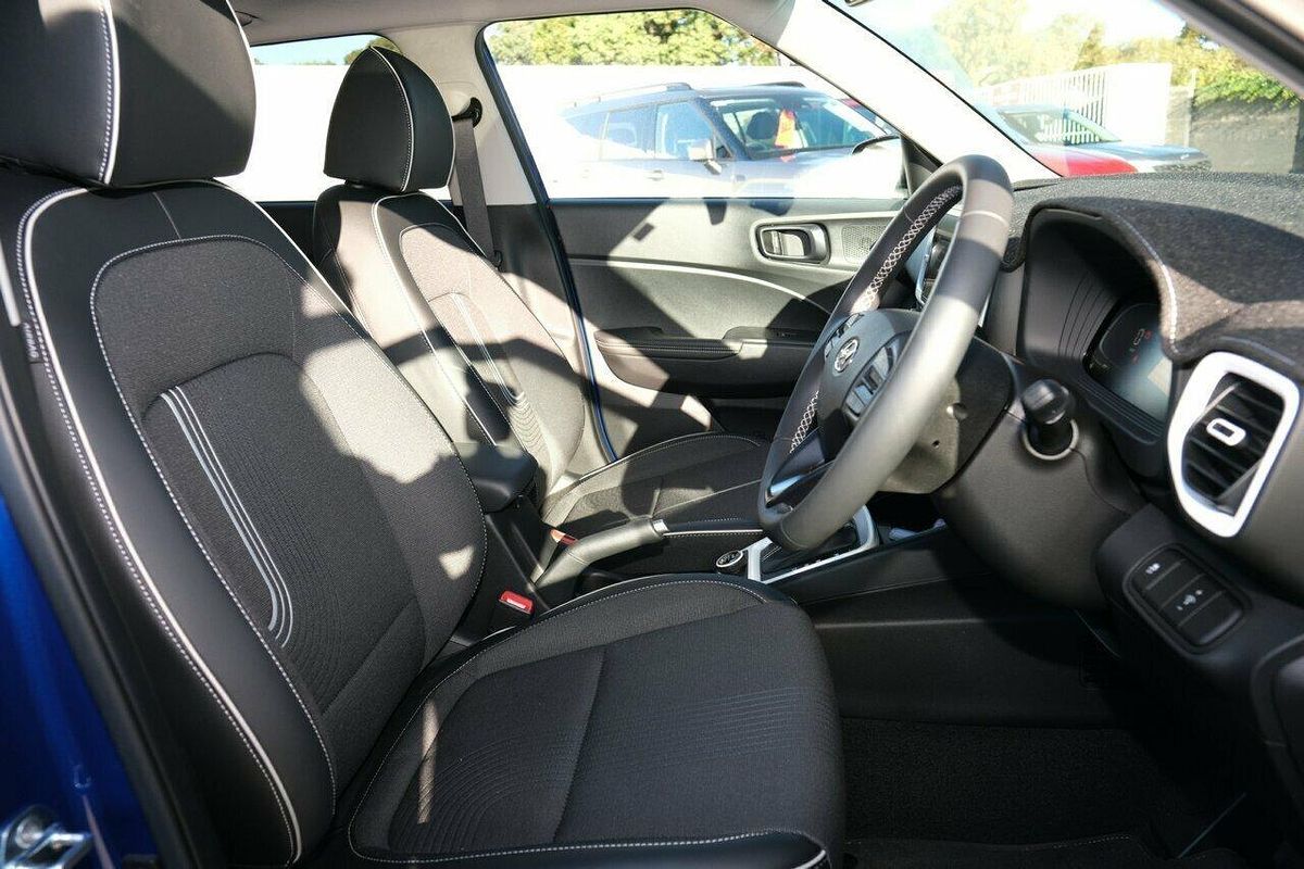 2024 Hyundai Venue Elite QX.V5