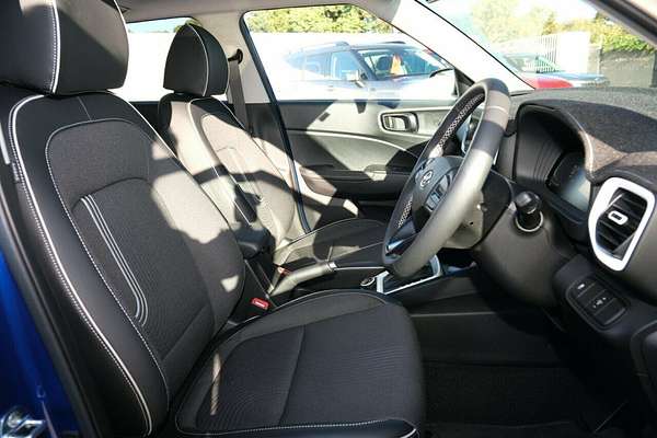 2024 Hyundai Venue Elite QX.V5