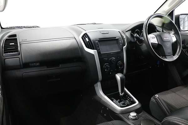 2020 Isuzu MU-X LS-M